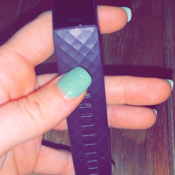 Plum Charge 3 with S&L bands and charging cord - Picture 2 of 5